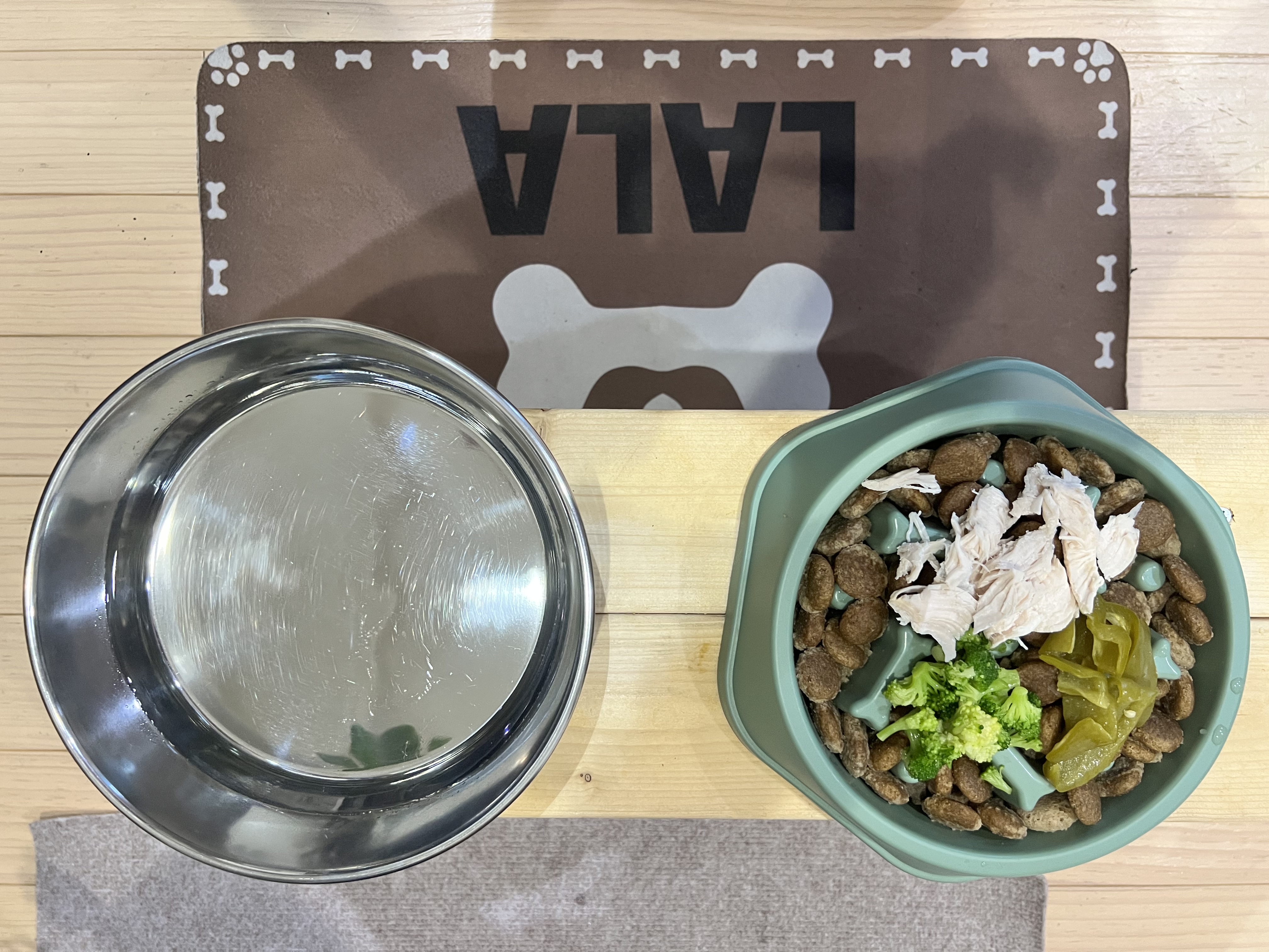 大型犬の早食い防止ドッグフード｜お腹も毛並みも変わったララちゃんのごはんレシピ